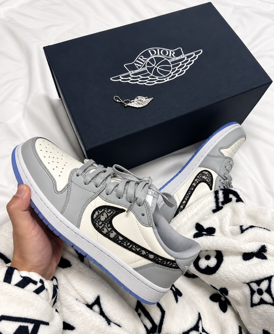 Air Jordan 1 Low x Dior – Grey & White