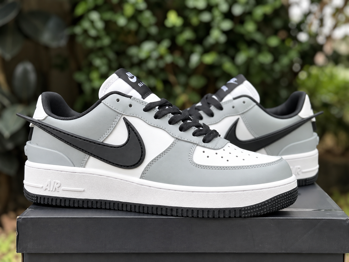 Nike Air Force 1 – White & Black