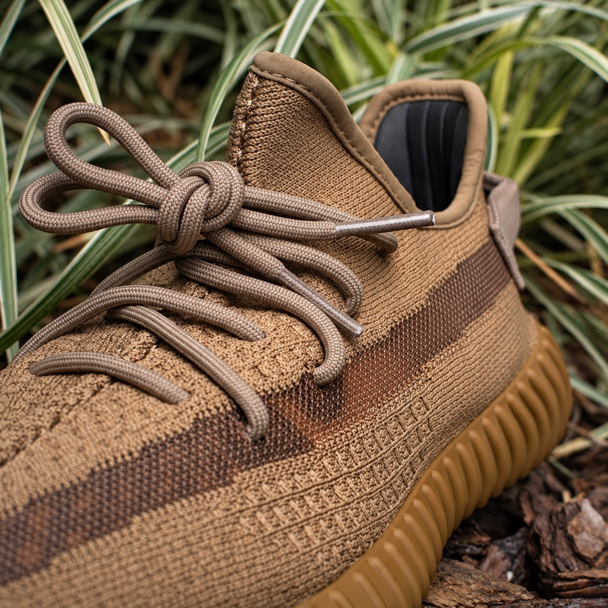 Yeezy Boost 350 V2 – Earth