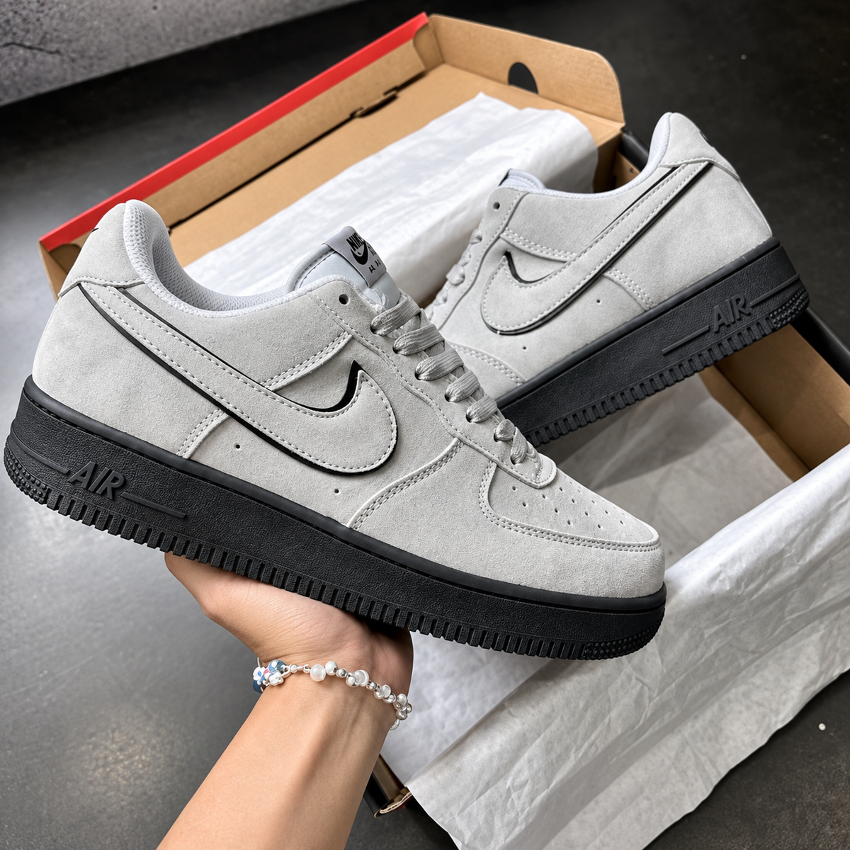 Nike Air Force 1 Low – White / Black