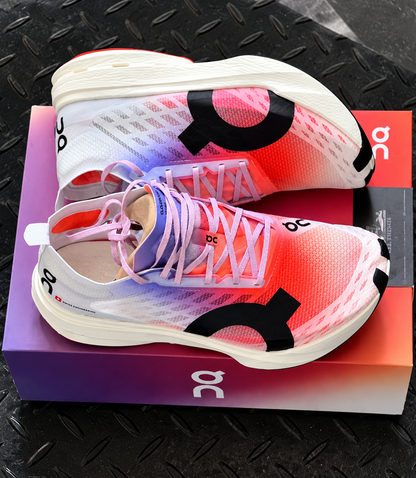 On Running Cloudflow – Pink & Orange