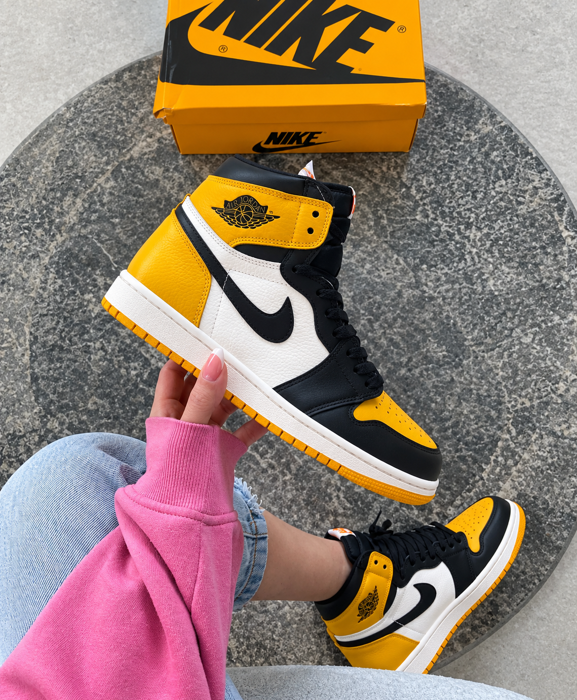 Air Jordan 1 Retro High – Black & Yellow