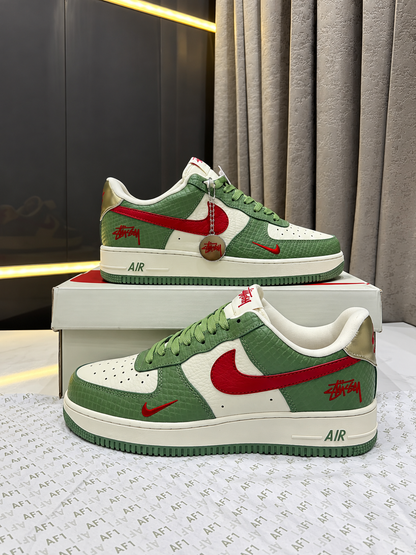 NIKE AIR FORCE 1 LOW 07 X STUSSY GREEN FIX