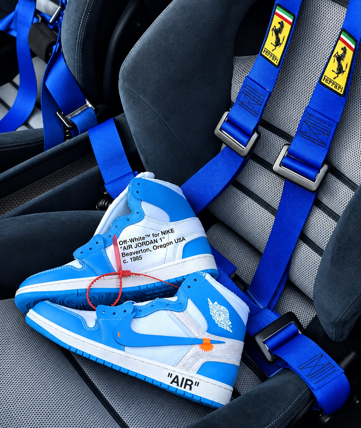 Air Jordan 1 Retro High × Off White University Blue