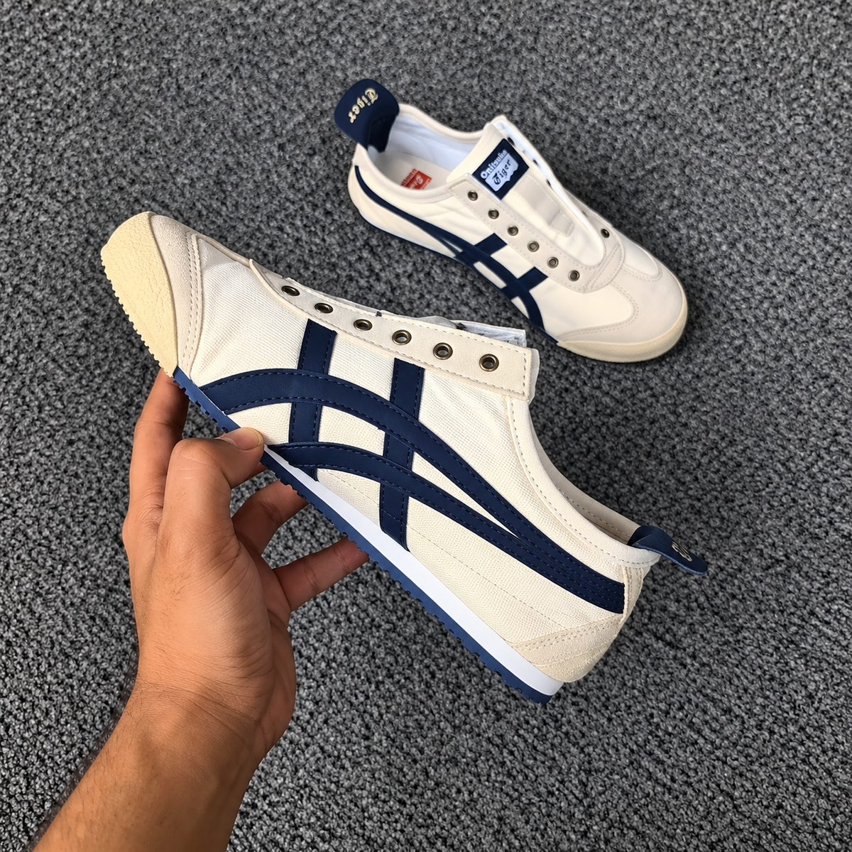 Onitsuka Tiger Mexico 66 – Cream & Navy