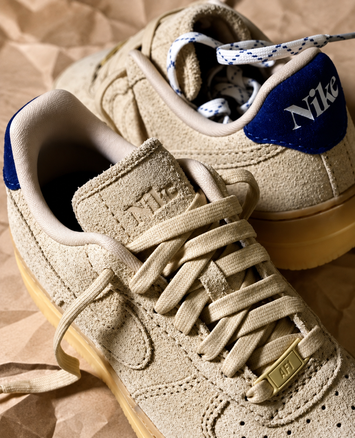 Nike Air Force 1 Low – Beige & Navy